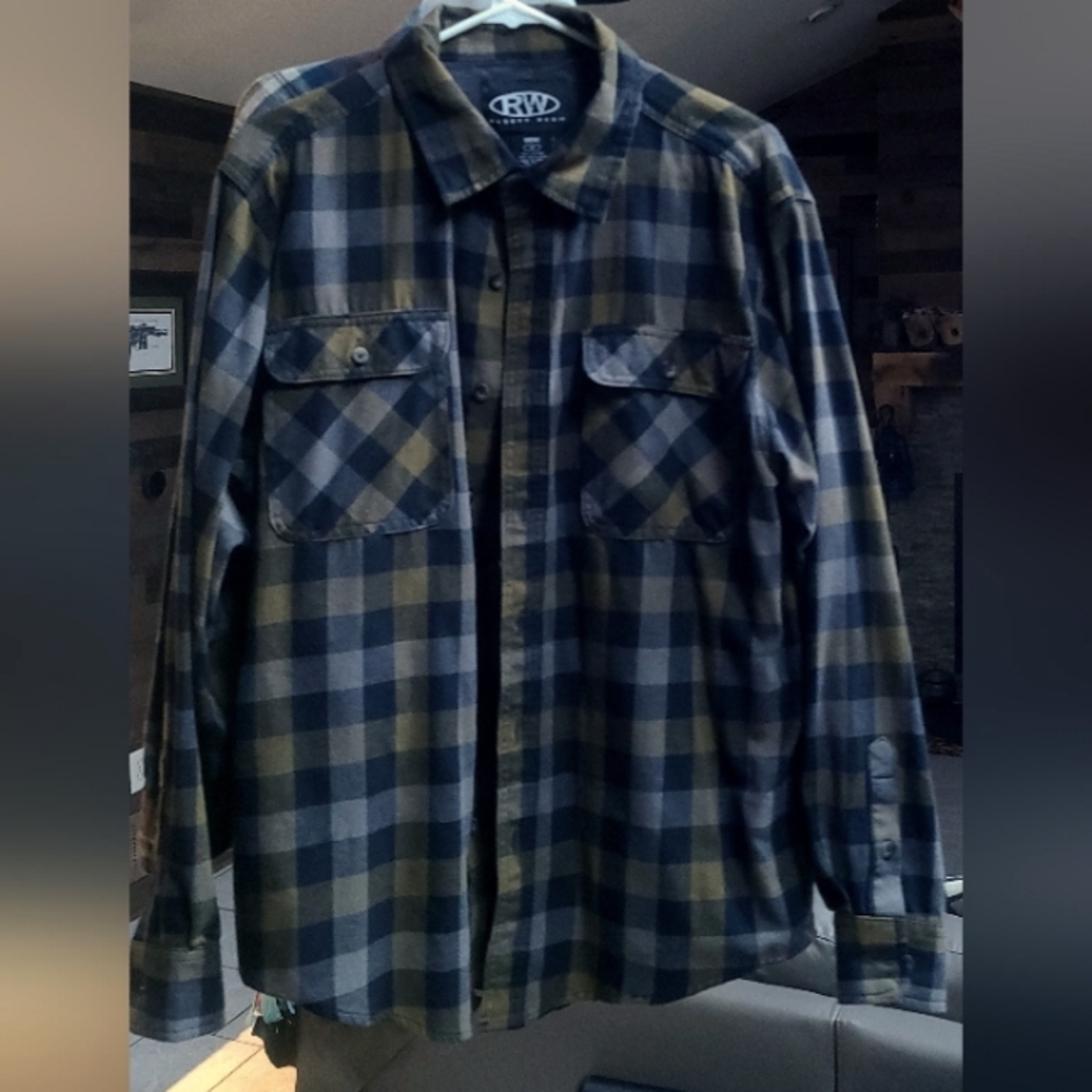 Rugged Wear MENS Flannel Medium